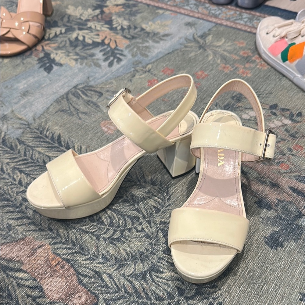 Prada Cream white Women's Block Heel patent leather Sandals